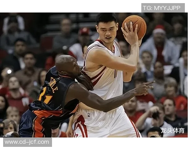 姚明投篮技巧分析与比赛精彩瞬间回顾