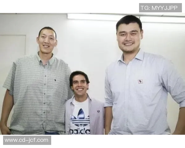 姚明的弟弟身高是多少他的身高在家族中又占据怎样的位置