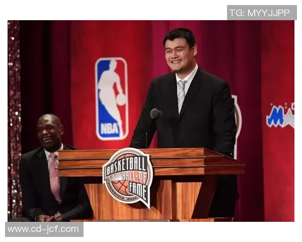 姚明重返球场的传奇时刻与篮球梦想的再度启航