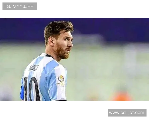 足球明星鞋码揭秘从梅西到C罗的足下之路与选择 足球明星鞋码揭秘从梅西到C罗的足下之路与选择