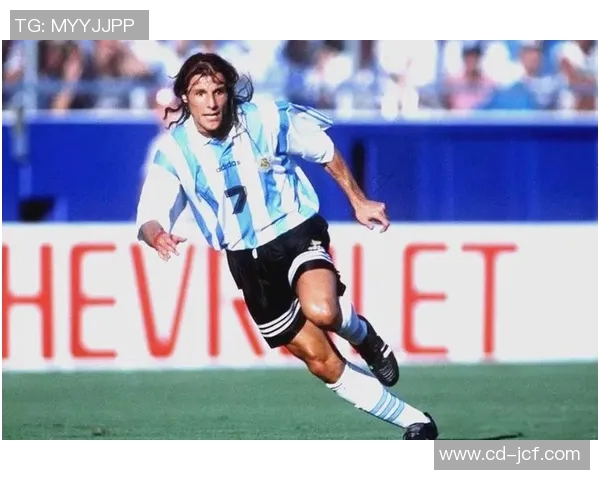 30号球衣背后的传奇足球明星们与他们的辉煌成就 30号球衣背后的传奇足球明星们与他们的辉煌成就